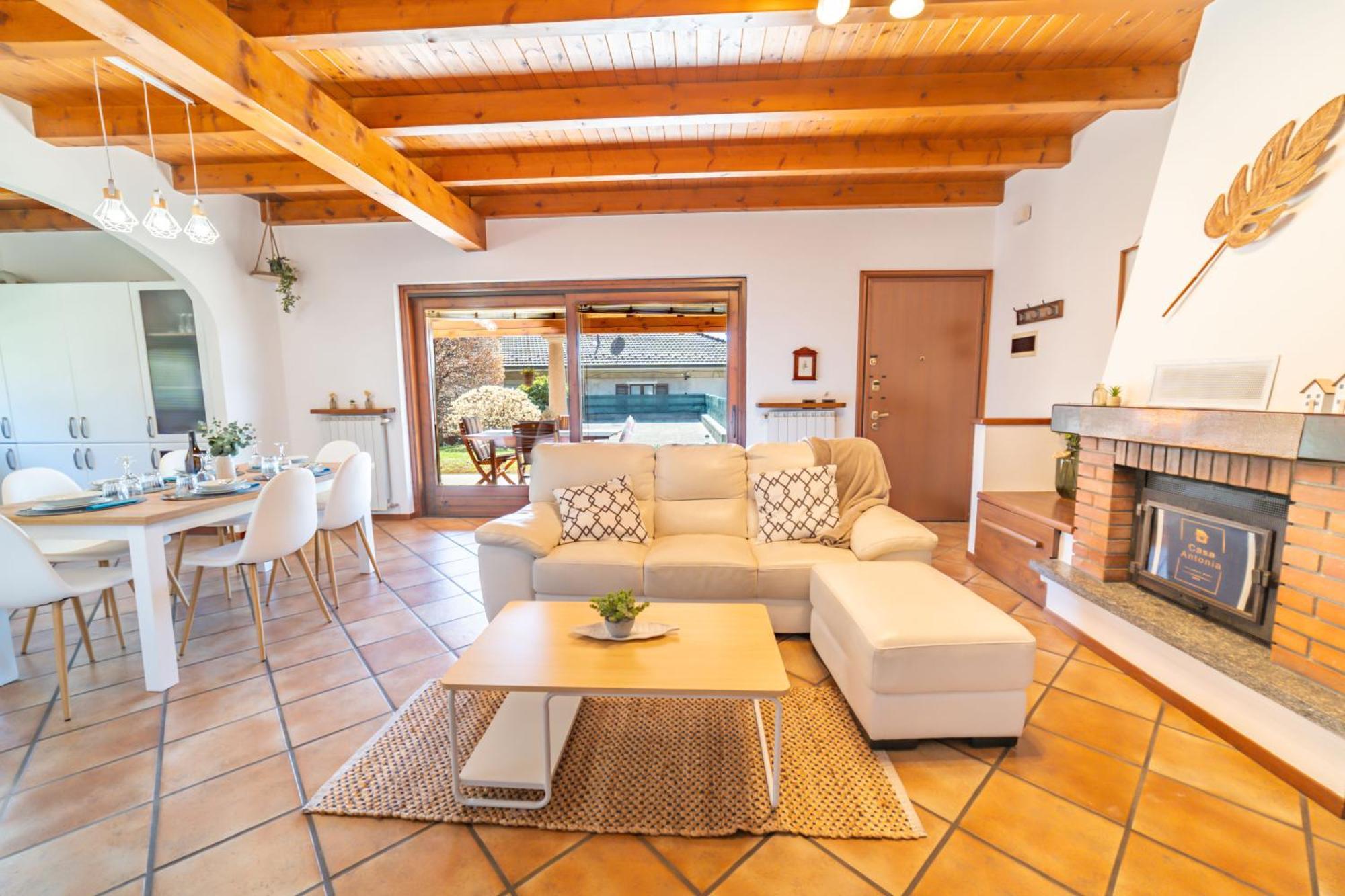 Вилла Casa Antonia Tra Laghi & Monti Армено Экстерьер фото